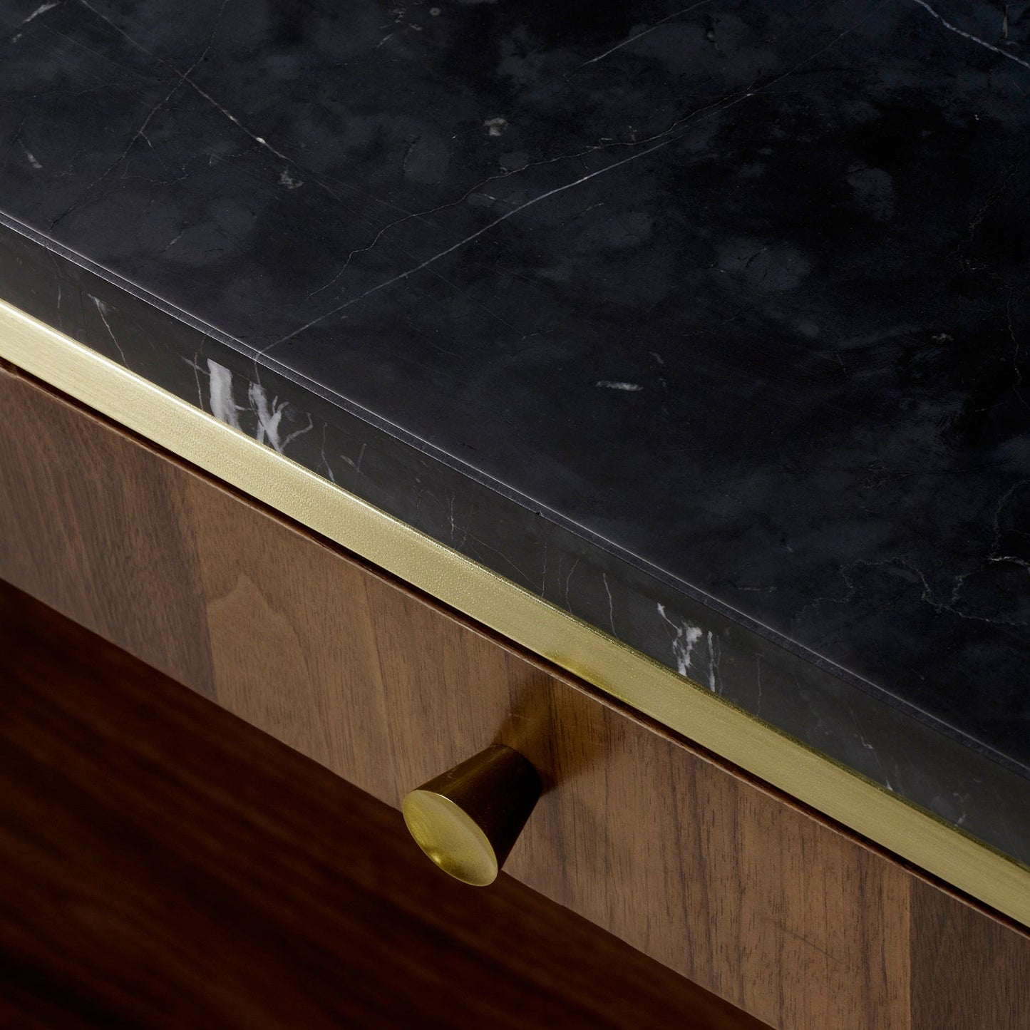 Chester Console