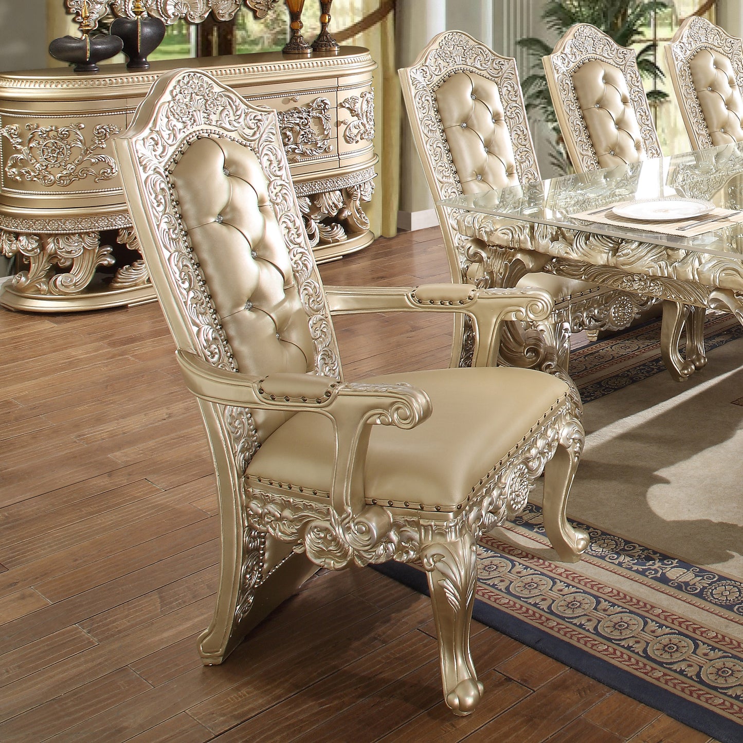 HD-8022 - Arm Chair