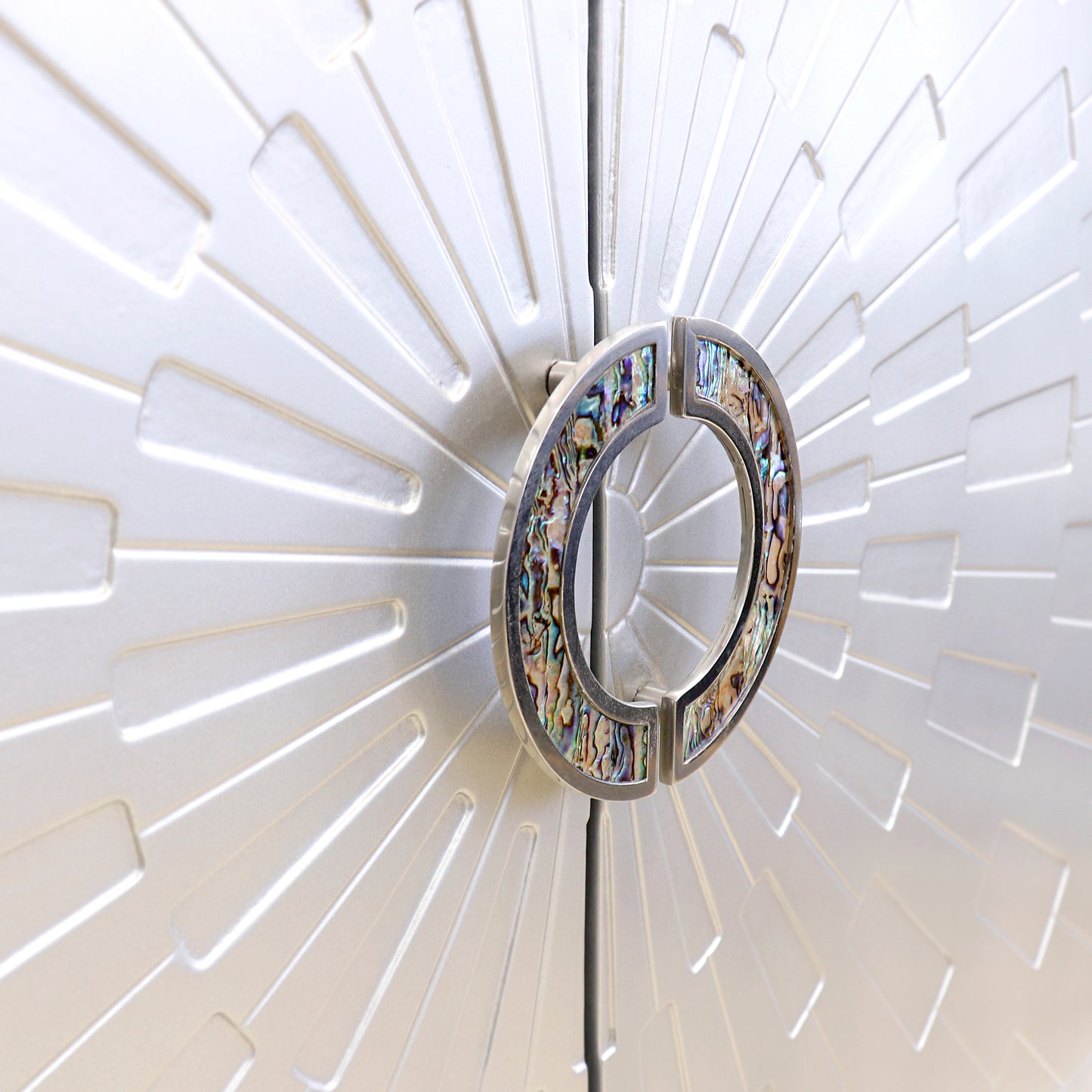 Luna Modern Cabinet